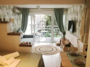 Studio home with perfect location and sea view